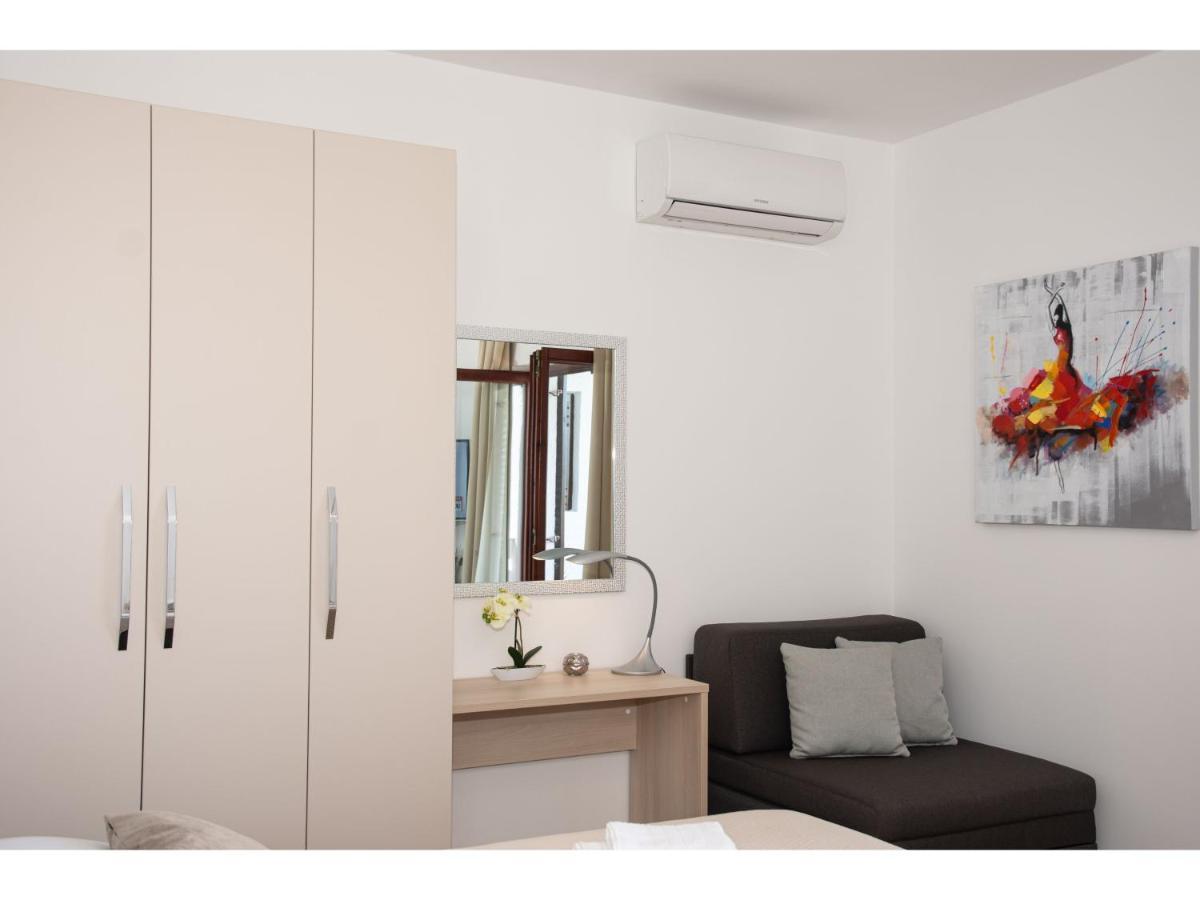 White Diamond Apartment Vrsi Ngoại thất bức ảnh