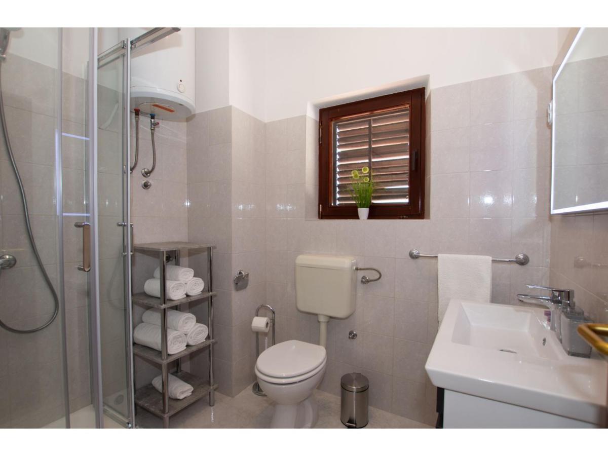 White Diamond Apartment Vrsi Ngoại thất bức ảnh